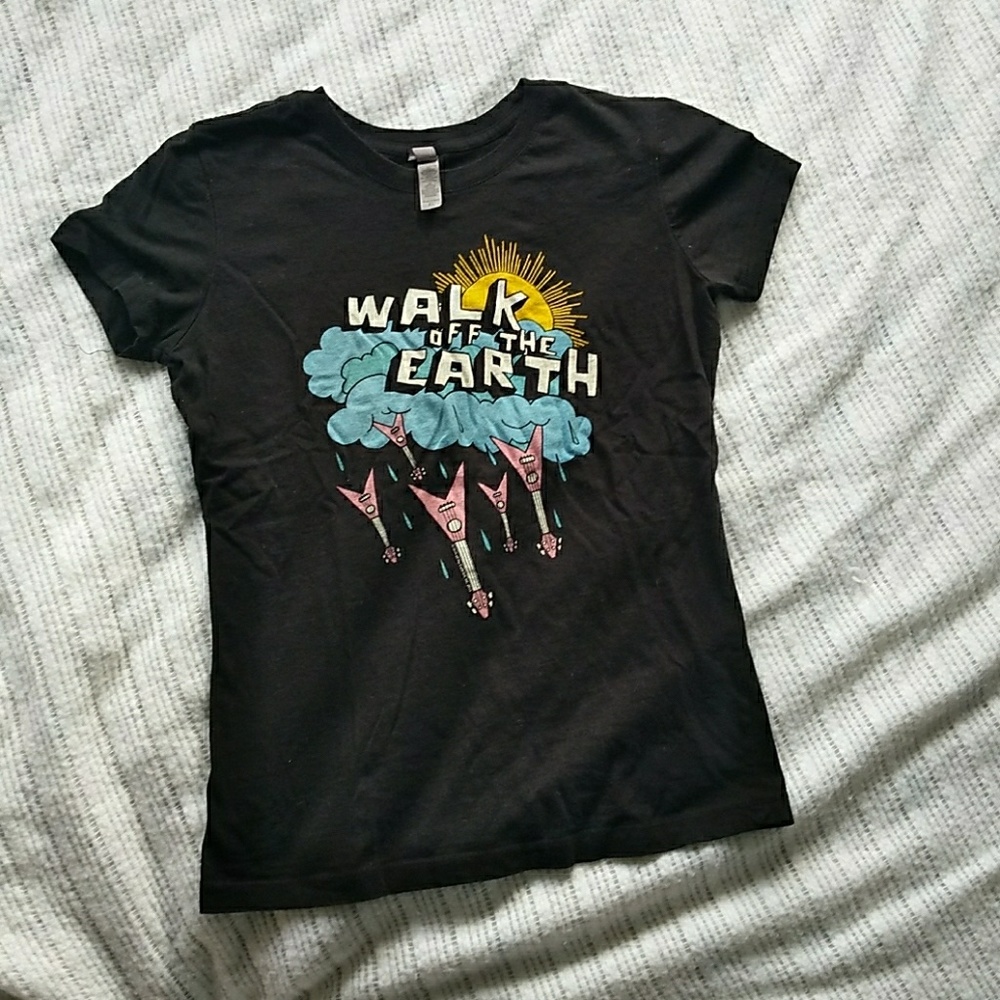 Walk off the earth band tshirt